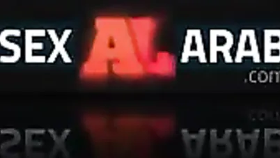 مساعدة أمي باختيار ملابسها - سكس مترجم - سكس محارم