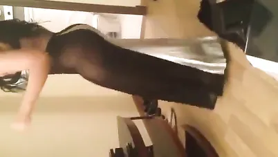 بتصور كل حاجة ليه؟ - سكس مصري