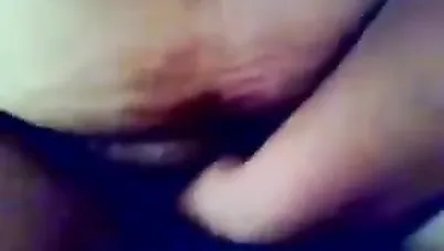 ميلف مصرية مربربة تقول لحبيبها متجيبش في فمي سكس مصري