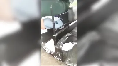 الواد زنقها في التوك توك وناكها سكس مصري