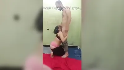 سمر المتناكة تمص زب فحلها سكس مصري xnxx