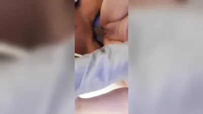 لبوة عربية جميلة توثق لحظات المتعة والنيك على سريرها سكس عربي xnxx