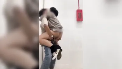 محجبة مع ابن خالها ينططها على زبه سكس مصري xnxx