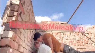 محجبة تتناك من شاب هايج فوق السطوح سكس مصري xnxx