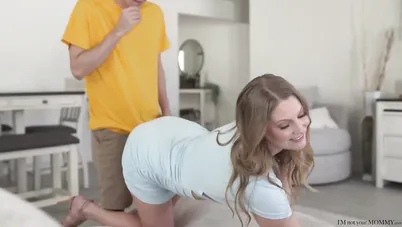 امهي تقوم بإغرائي سكس امهات - سكس مترجم 2024