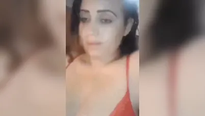 نيك ميلف فورتيكة بتنط على زب صاحبها وتعبيرات وشها هايج اوي سكس مصري xnxx