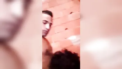 ياخدها فوق السطوح يخليها تمصله زبه سكس مصري xnxx