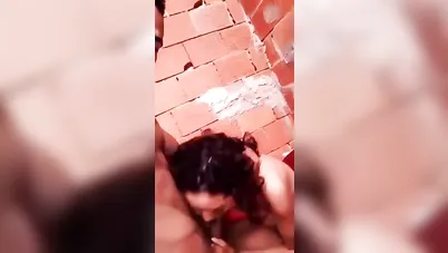 ياخدها فوق السطوح يخليها تمصله زبه سكس مصري xnxx