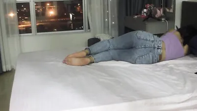 اخد صاحبته في غرفة الفندق ينيكها بعد سهرة طويلة سكس مصري xnxx