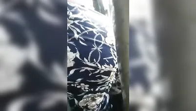 شاب متحرش يبعبص ميلف جامدة في المواصلات الجزء الثالث سكس مصري