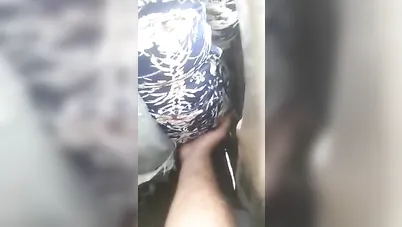 شاب متحرش يبعبص ميلف جامدة في المواصلات الجزء الثالث سكس مصري