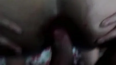 شرموطة تاخد زب كبير في طيزها من ورا سكس مصري xnxx