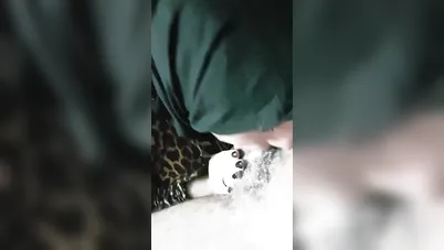 البنت المصرية المحجبة الأكثر خبرة في مص الزب سكس مصري xnxx