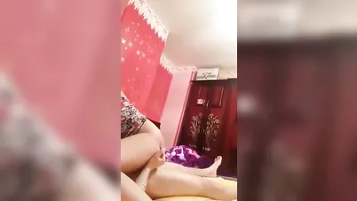 شرموطة شقراء تركب الزب وتبلعه كله في كسها سكس مصري xnxx