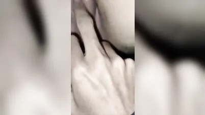 بنت مربربة تاخد زب في كسها الضيق وتصوت سكس مصري xnxx