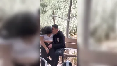 واخد صاحبته في الجنينة ونازل تقفيش فيها سكس مصري xnxx