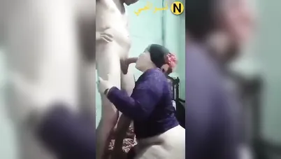 ميلف فلاحة تمص زب شاب قد ابنها سكس مصري xnxx