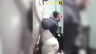 ميلف فلاحة تمص زب شاب قد ابنها سكس مصري xnxx