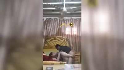 شرموطة لبن تخون زوجها مع جارهم سكس مصري xnxx