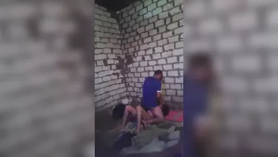 شاب يزنق محجبة في بيت مهجور وينيكها سكس مصري xnxx