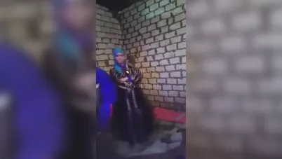 شاب يزنق محجبة في بيت مهجور وينيكها سكس مصري xnxx