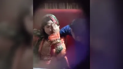 واخد حبيبته في كافيه ويبوسها ويقفشلها سكس عربي xnxx