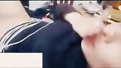 تجميعة نودز لميلف فاجرة تعرض جسمها كله لعشيقها سكس نودز مصري xnxx