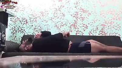 تروح لصاحبها البيت وتركب زبه وتمتعه سكس مصري xnxx