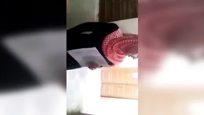 محجبة لبوة تمص زب زميلها في المكتب سكس مصري xnxx