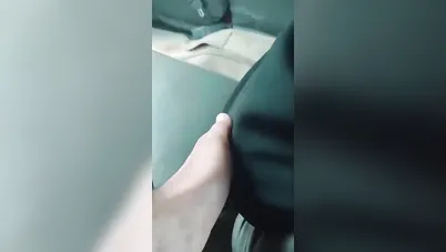 تحرش بطيز ميلف بالعباية في المواصلات سكس مصري xnxx