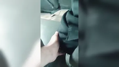 تحرش بطيز ميلف بالعباية في المواصلات سكس مصري xnxx