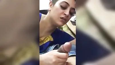 لبوة بلدي خبرة في مص الزب سكس مصري xnxx