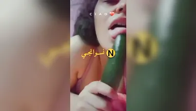 بنت فاجرة تصور لحبيبها وهي بتمص خيارة كبيرة سكس نودز مصري