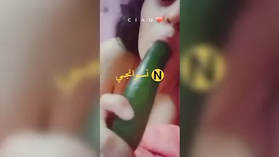 بنت فاجرة تصور لحبيبها وهي بتمص خيارة كبيرة سكس نودز مصري