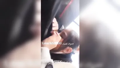 بنت تمص لصاحبها في العربية وتشرب لبن زبه سكس عربي xnxx