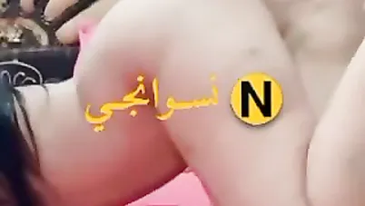 شاب زانق شرموطة فاجرة بجسم لبن نازل فيها نيك سكس مصري xnxx