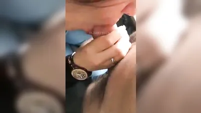 بنت كيوت تمص زب خطيبها اول مرة ومكسوفة سكس مصري xnxx