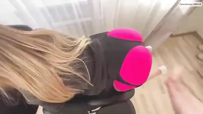 سكس مترجم - اختي احببت هديتي كثيراً وضاجعتني سكس اخوات xnxx sister