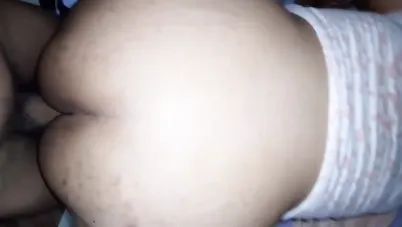 ميلف مربربة بطيز كبيرة تاخد زب كبير في طيزها سكس مصري