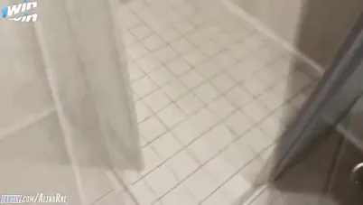 سكس مترجم - جنس بالصدفة بين الأبن وأمه في الفندق سكس امهات xnxx