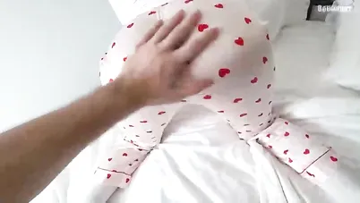 طيز اختي الضيقة بالبيجاما سكس اخوات مترجم xnxx