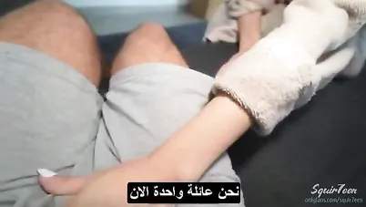 سكس مترجم توضح لابنها كيفية استخدام الواقى الذكرى سكس امهات - xnxx mom big ass