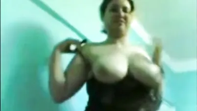 فلاحة مصرية تحب شرب حليب الزب سكس مصري