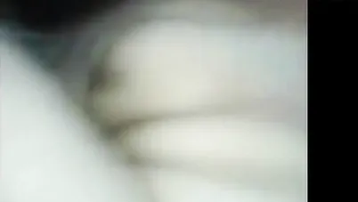 بيبعبصها في طيزها وهي تصوت من الوجع وتوحوح سكس مصري xnxx