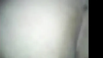 بيبعبصها في طيزها وهي تصوت من الوجع وتوحوح سكس مصري xnxx