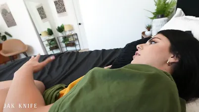 اختي نسيت ترتدي سروال في السرير سكس اخوات xnxx sister sex