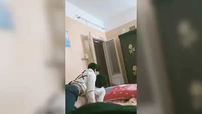 هيجان يزنق بنت خالته فاوضته وعايز ينيكها بالعافية سكس مصري xnxx