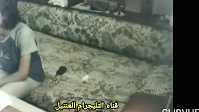 عيب ما يصحش كده, انت بتعمل ايه؟ - سكس مصري