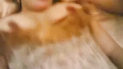 تدخل خيارة في كس صاحبتها اللبوة سكس سحاق مصري xnxx