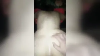 ينيكها جامد ويلسوع طيزها وهي تقوله زبك جامد اوي سكس مصري